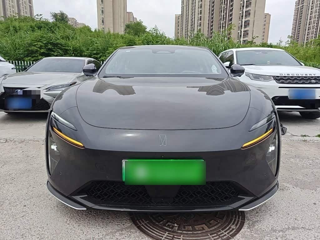2025 Avatr 06 Red, 7,100 km, China export – photo 3