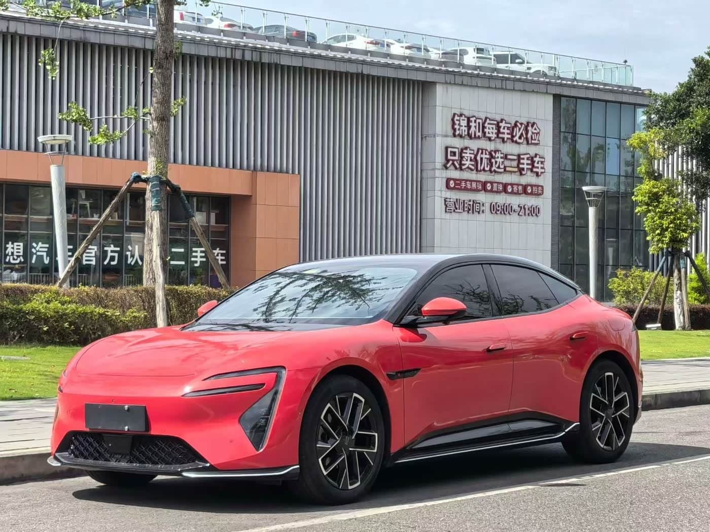 2025 Avatr 06 Red, 10,000 km, China export – photo 1