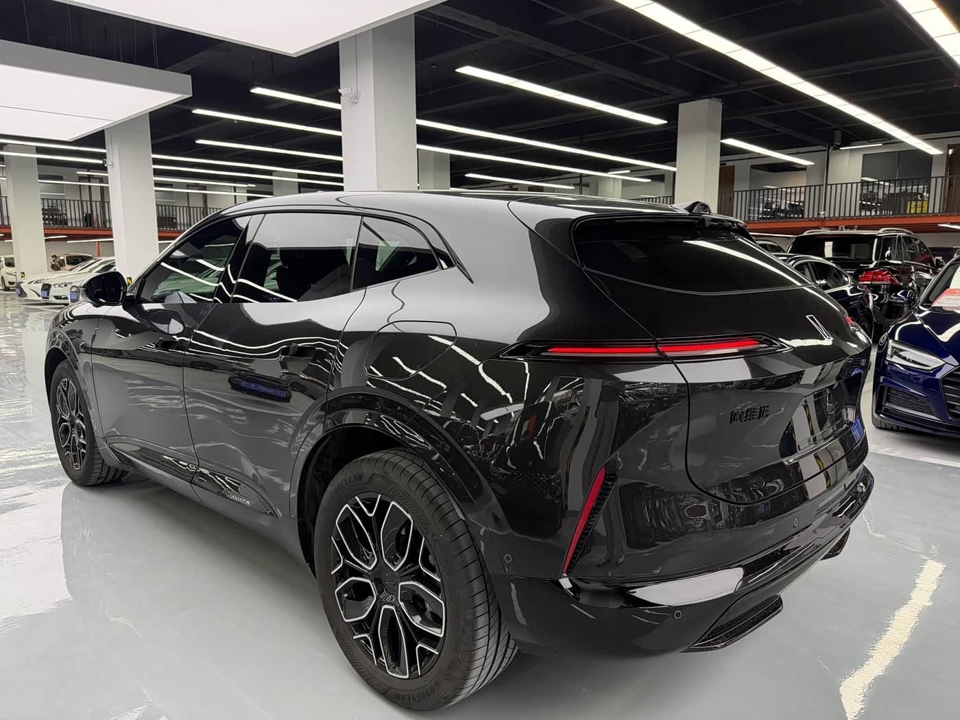 2025 Avatr 07 Black, 35,000 km, China export – photo 15