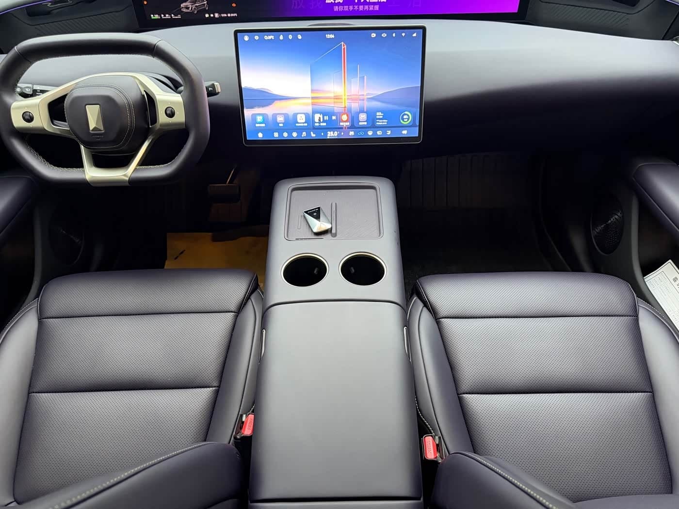 2025 Avatr 07 Black, 35,000 km, China export – photo 6