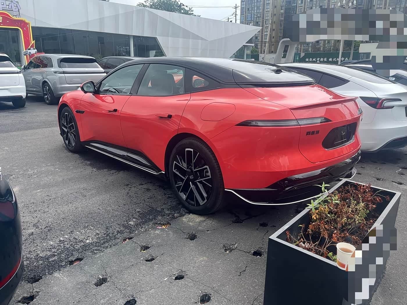 2025 Avatr 06 Red, 8,000 km, China export – photo 9