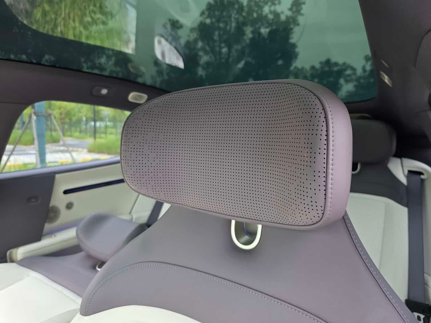 2025 Avatr 06 White, 4,000 km, China export – photo 14