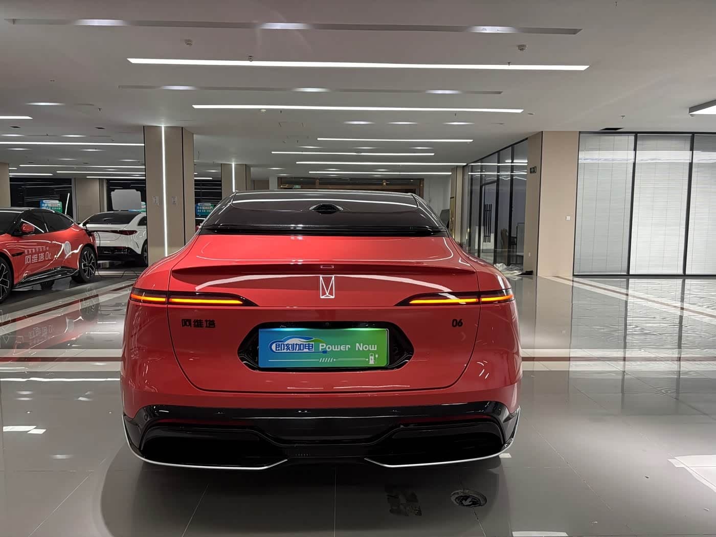 2025 Avatr 06 Red, 11,000 km, China export – photo 6