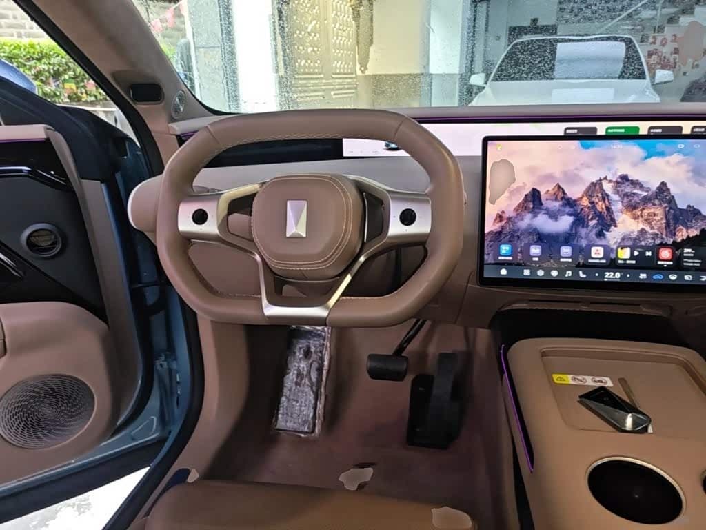 2025 Avatr 07 Blue, 9,500 km, China export – photo 11