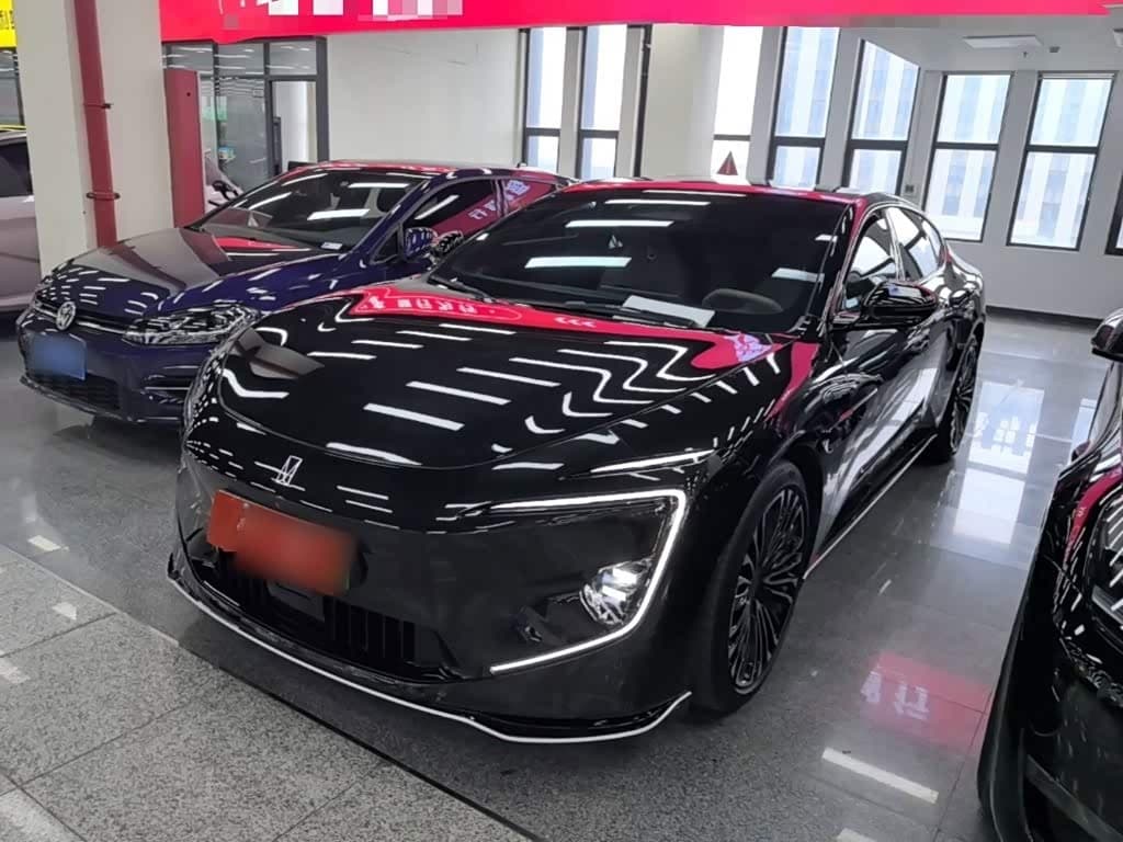 2025 Avatr 12 Black, 8,300 km, China export – photo 1