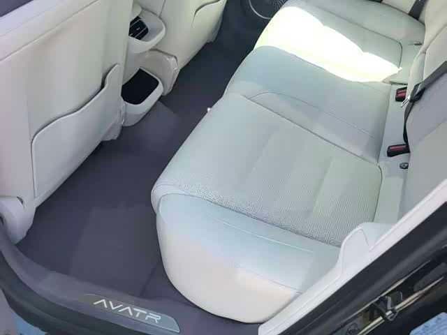 2025 Avatr 06 Black, 100 km, China export – photo 5