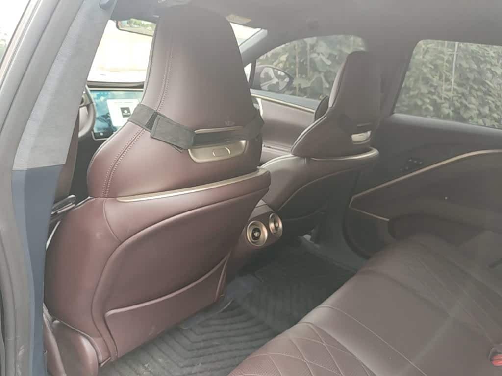 2025 Avatr 11 Black, 3,200 km, China export – photo 15