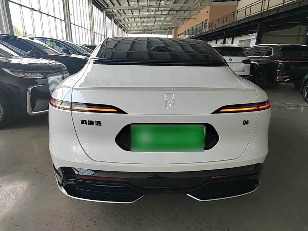 2025 Avatr 06 White, 11,600 km, China export – photo 6