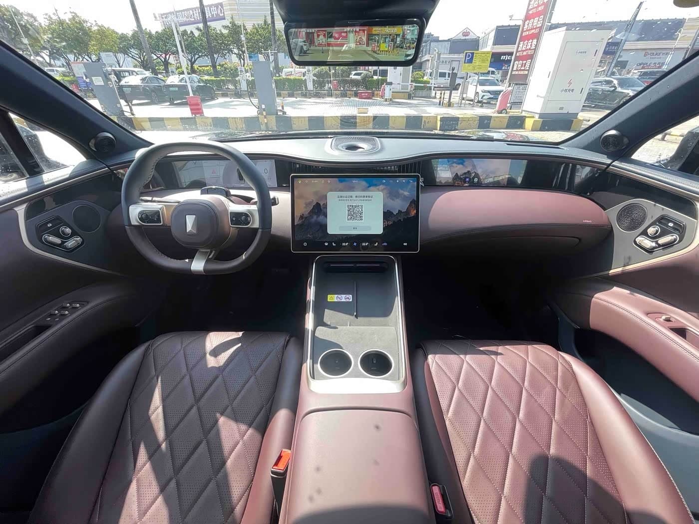 2025 Avatr 11 Black, 1,000 km, China export – photo 15