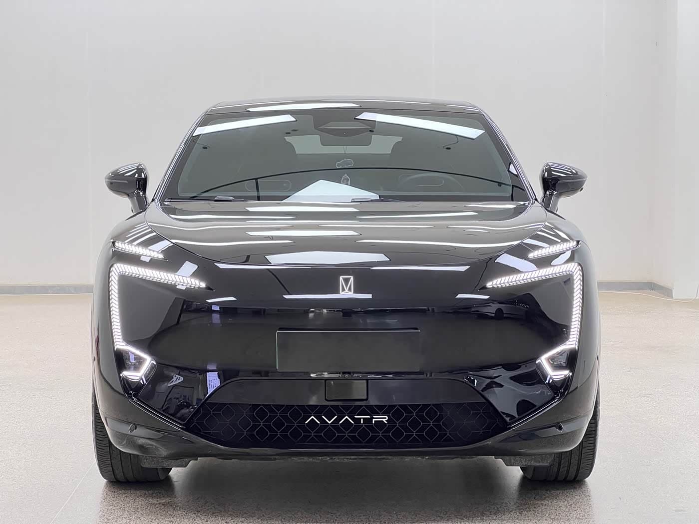 2025 Avatr 11 Black, 13,800 km, China export – photo 2