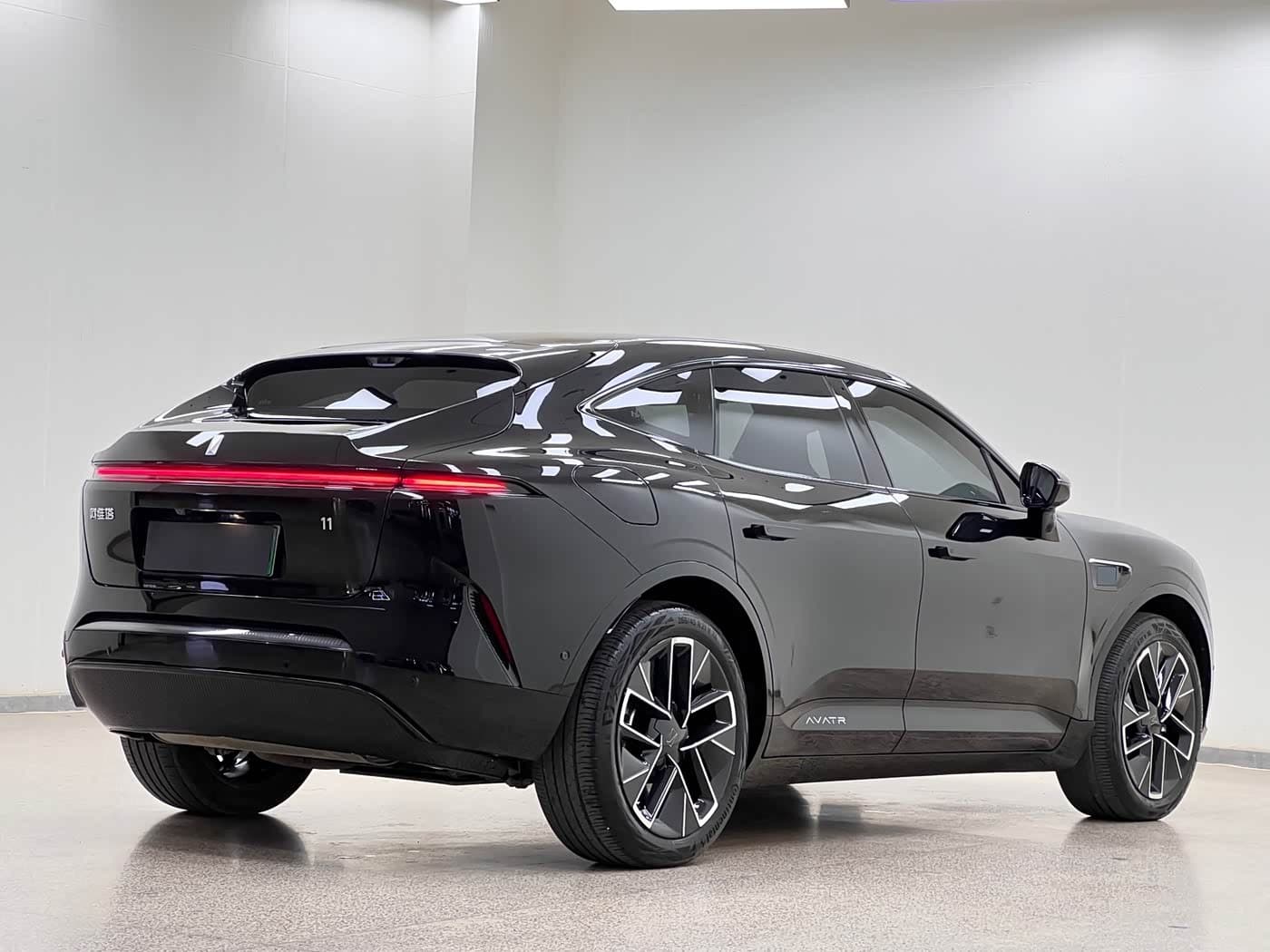 2025 Avatr 11 Black, 13,800 km, China export – photo 7