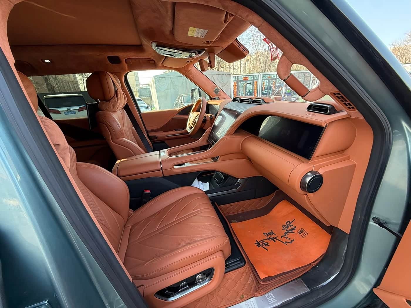2024 Yangwang U8 Green, 20,000 km, China export – photo 9