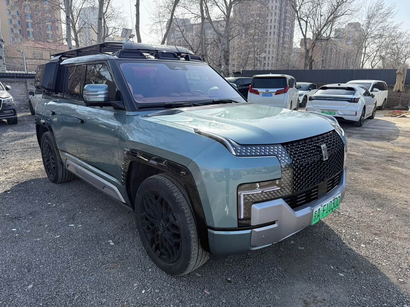 2024 Yangwang U8 Green, 20,000 km, China export – photo 3
