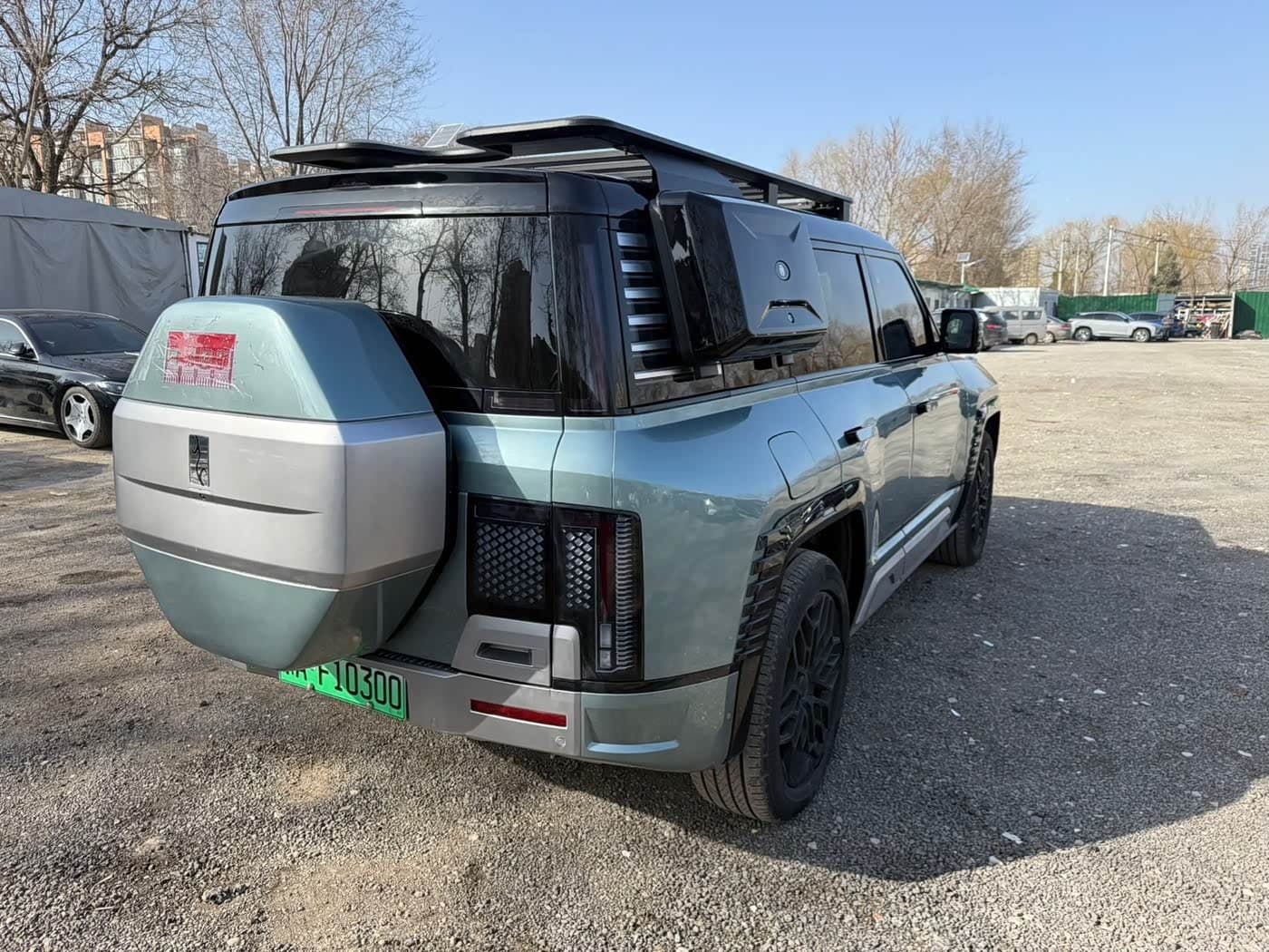 2024 Yangwang U8 Green, 20,000 km, China export – photo 15