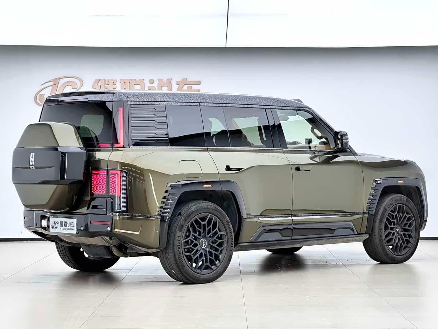 2023 Yangwang U8 Green, 37,000 km, China export – photo 6