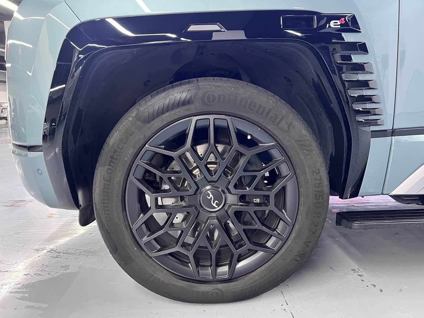 2023 Yangwang U8 Green, 27,900 km, China export – photo 11