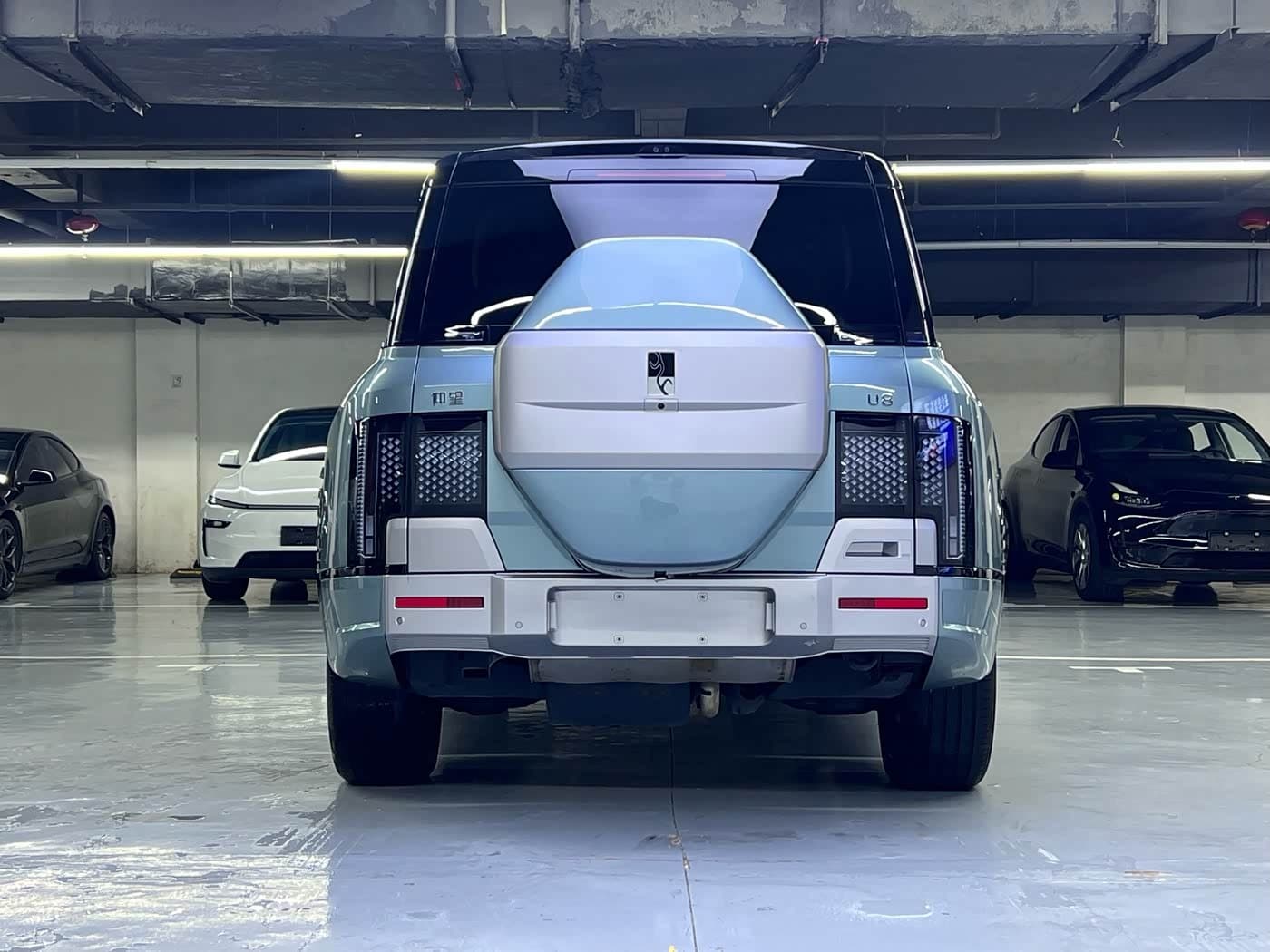 2023 Yangwang U8 Green, 27,900 km, China export – photo 12