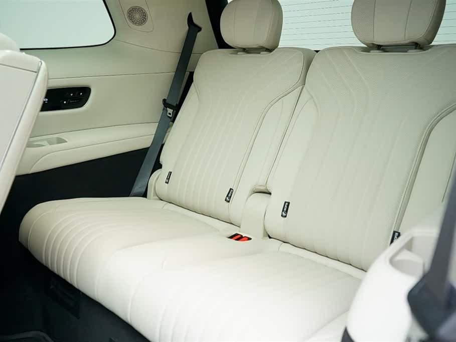 2025 Geely Galaxy Galaxy M9 White, 13,000 km, China export – photo 7