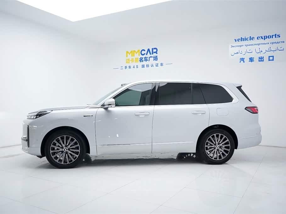 2025 Geely Galaxy Galaxy M9 White, 13,000 km, China export – photo 11