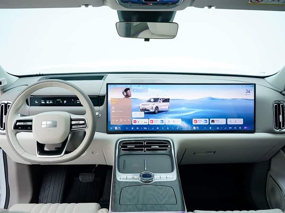 2025 Geely Galaxy Galaxy M9 White, 13,000 km, China export – photo 2