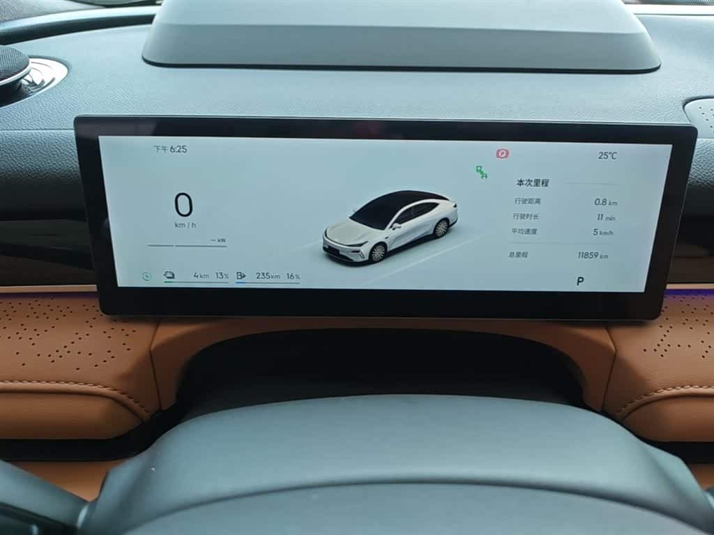 2025 Geely Galaxy Galaxy Xingyao 8 Green, 11,800 km, China export – photo 12