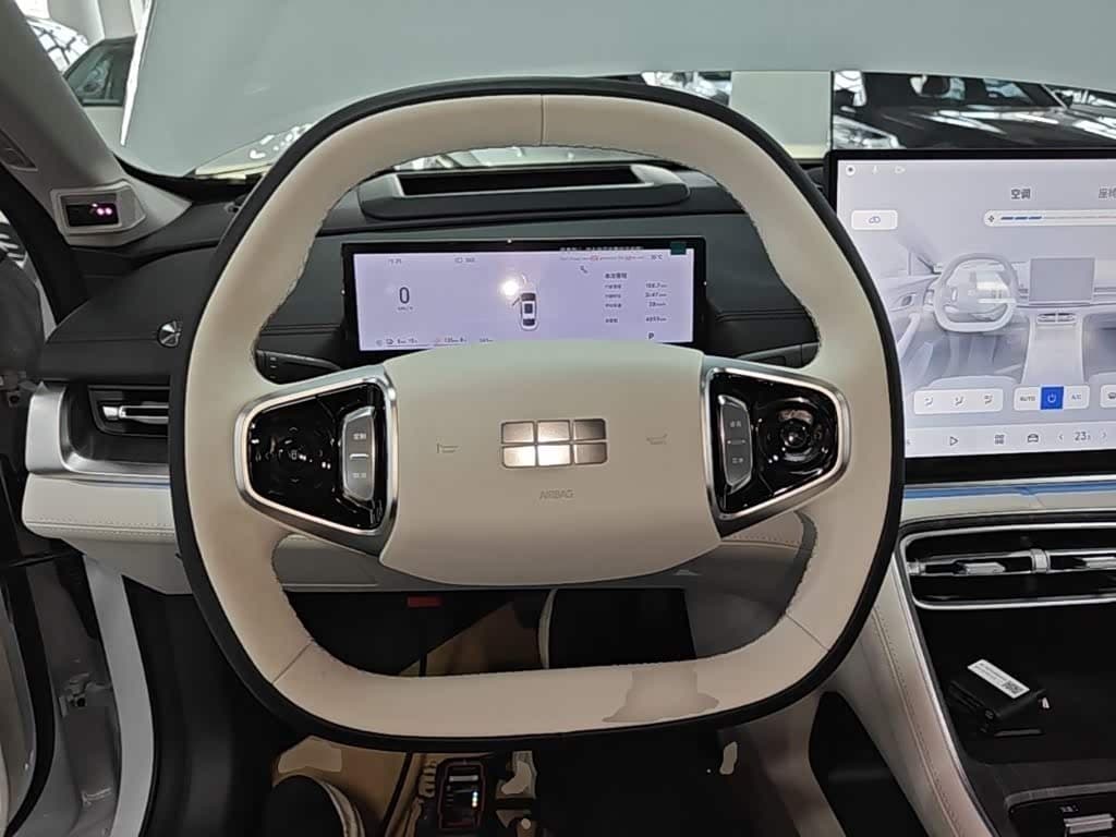 2025 Geely Galaxy Galaxy A7 White, 4,100 km, China export – photo 11