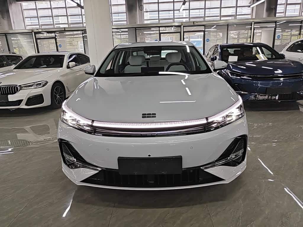 2025 Geely Galaxy Galaxy A7 White, 4,100 km, China export – photo 3