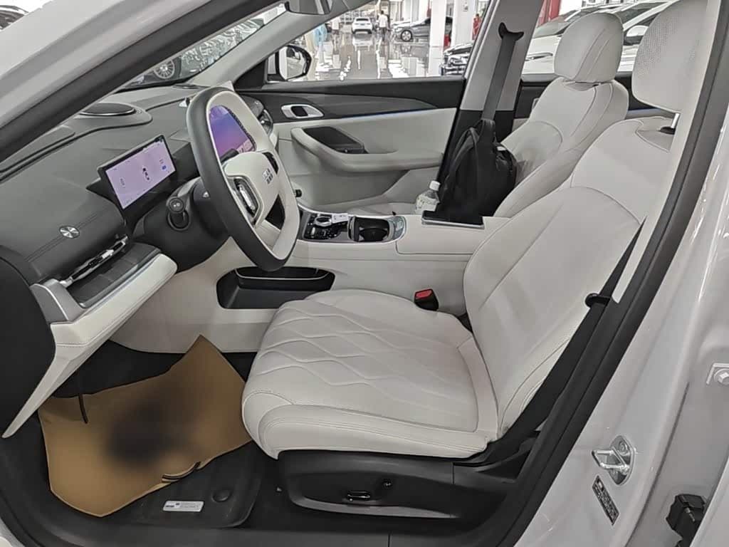 2025 Geely Galaxy Galaxy A7 White, 4,100 km, China export – photo 15