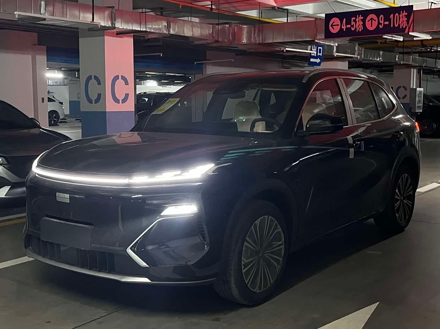 2025 Geely Galaxy Galaxy Starship 7 EM-i Black, 200 km, China export – photo 1