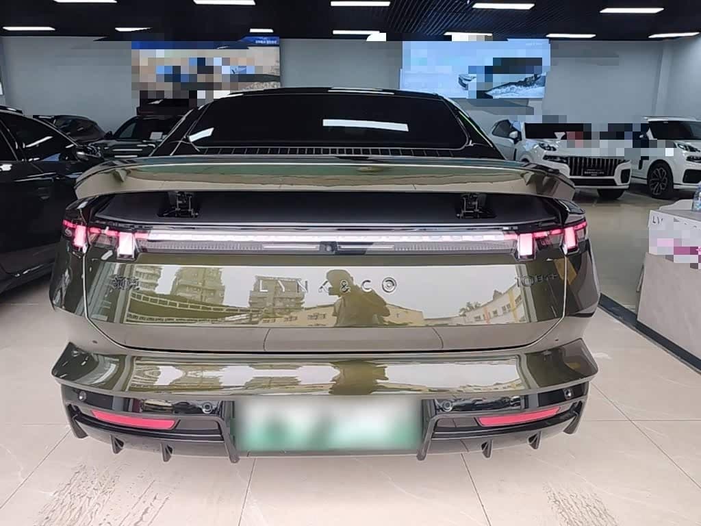 2025 Lynk & Co 10 EM-P Green, 8,300 km, China export – photo 6