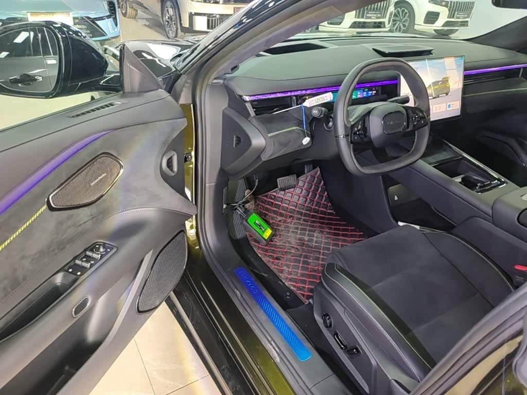 2025 Lynk & Co 10 EM-P Green, 8,300 km, China export – photo 16