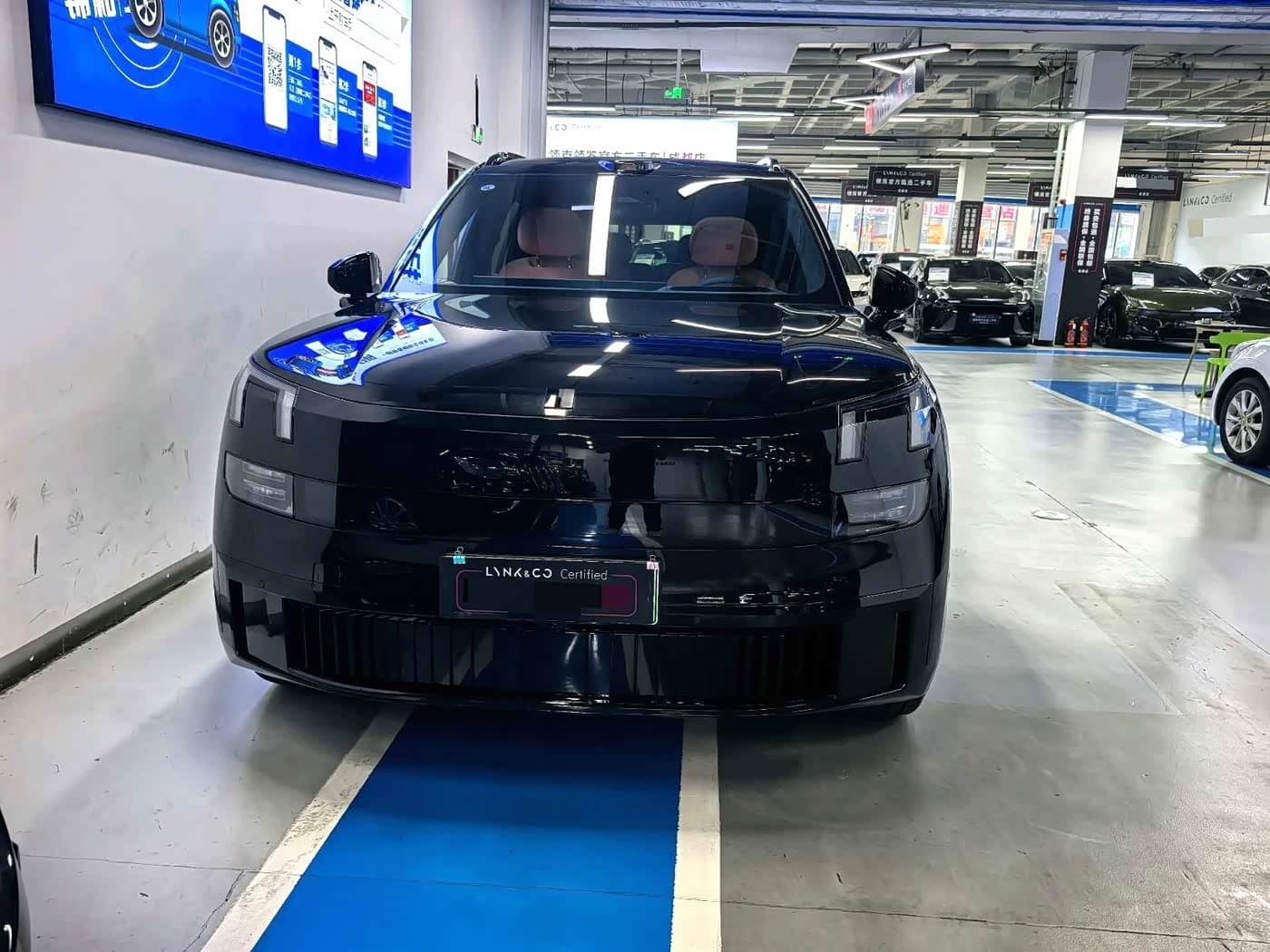 2025 Lynk & Co 900 Black, 14,000 km, China export – photo 2
