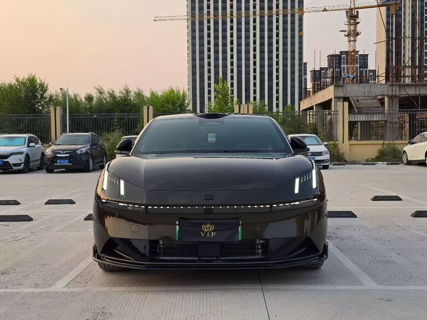 2025 Lynk & Co 10 EM-P Black, 8,000 km, China export – photo 2