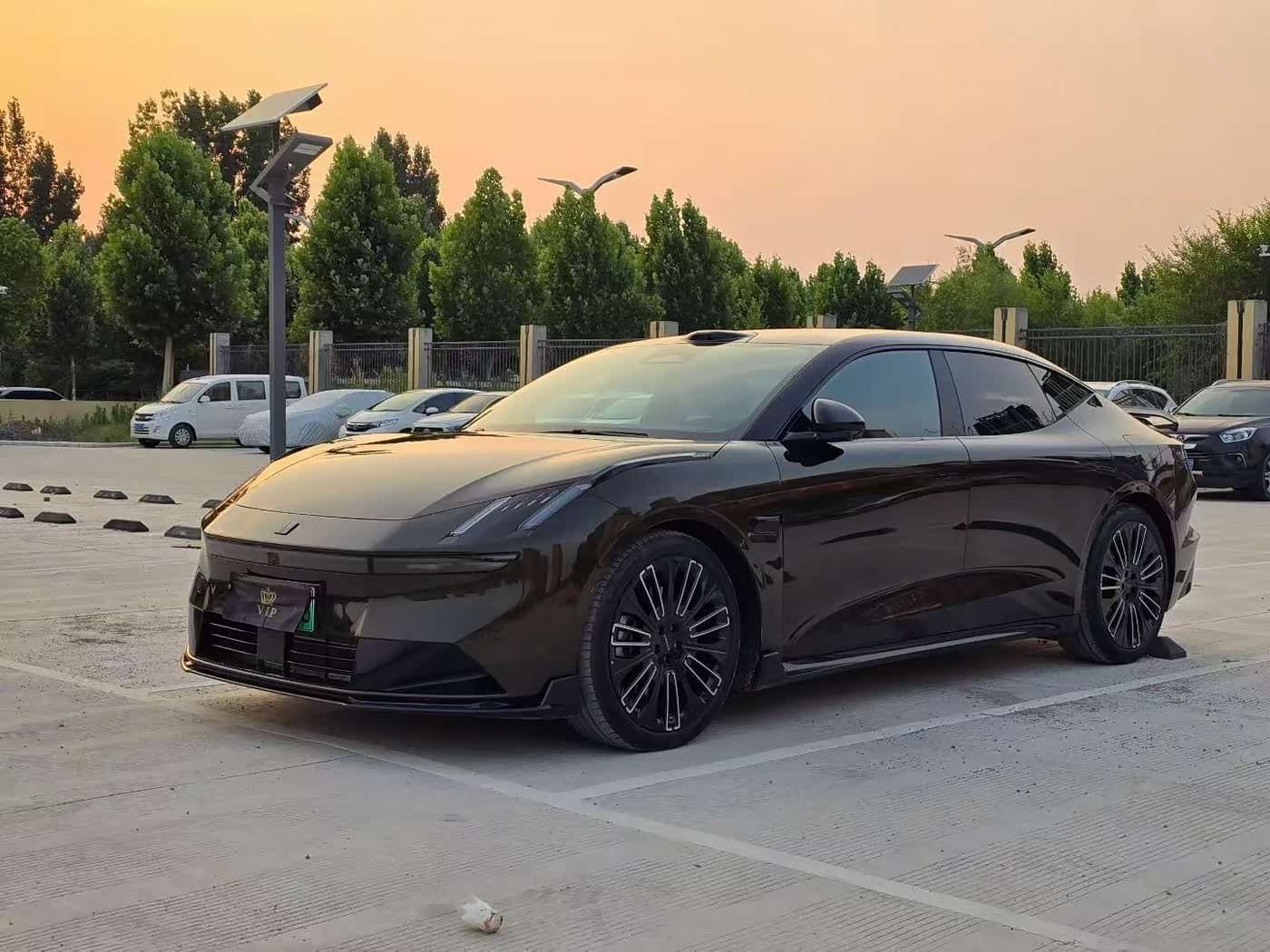 2025 Lynk & Co 10 EM-P Black, 8,000 km, China export – photo 1