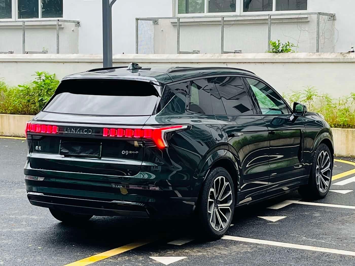 2024 Lynk & Co 09 EM-P Green, 48,000 km, China export – photo 17