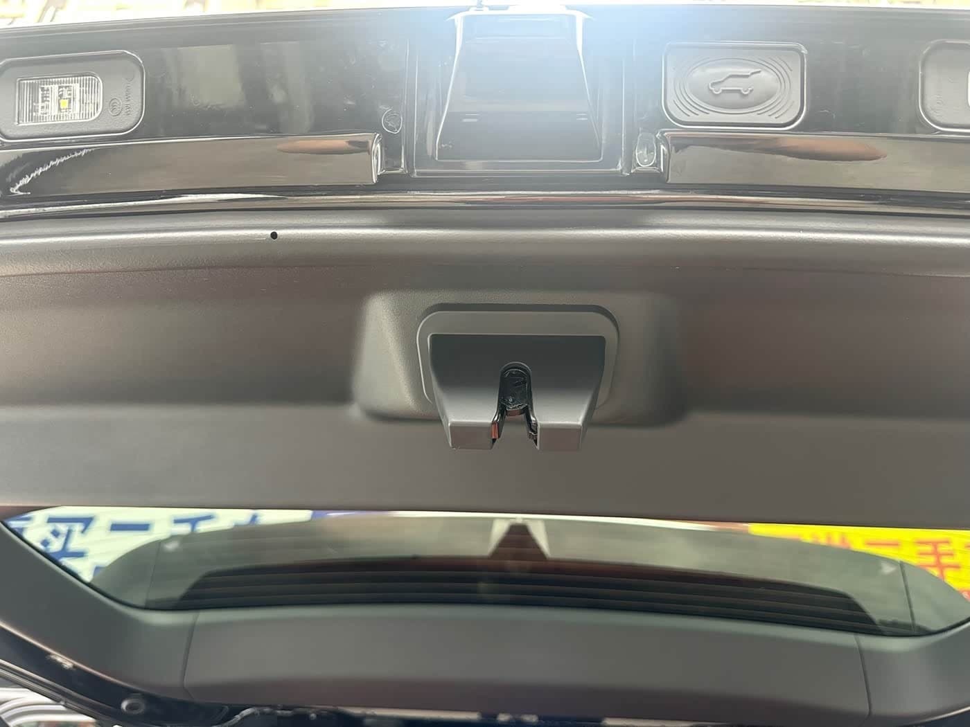 2025 Lynk & Co 900 Black, 12,000 km, China export – photo 10
