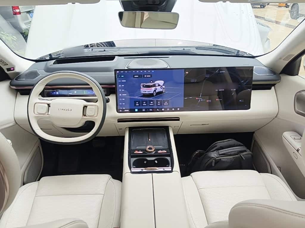 2025 Lynk & Co 900 White, 1,900 km, China export – photo 10
