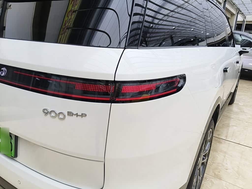 2025 Lynk & Co 900 White, 1,900 km, China export – photo 8