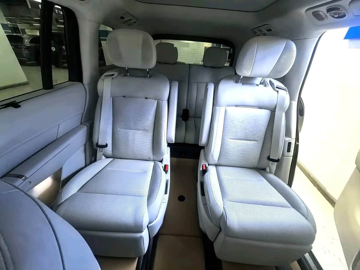 2025 Lynk & Co 900 Blue, 10,000 km, China export – photo 8