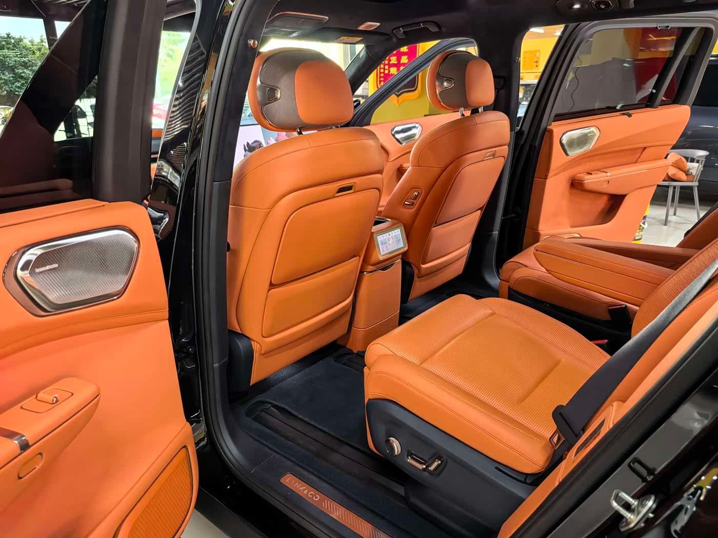 2025 Lynk & Co 900 Black, 32,000 km, China export – photo 5