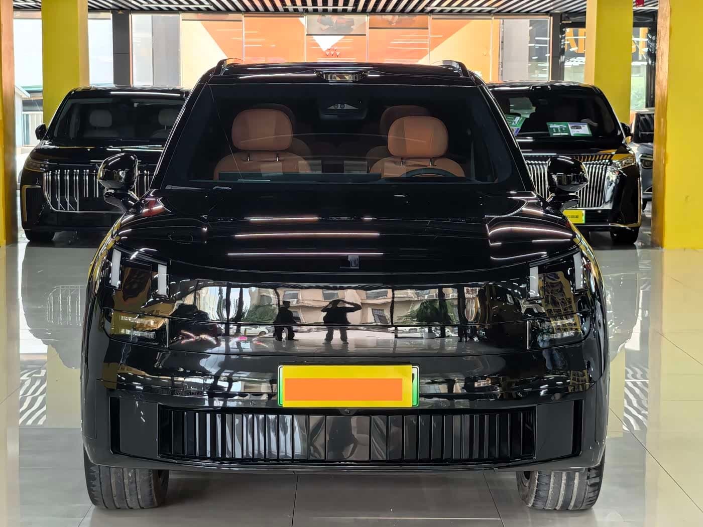 2025 Lynk & Co 900 Black, 32,000 km, China export – photo 2