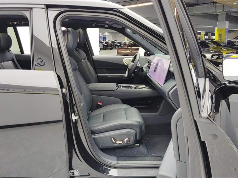 2025 Lynk & Co 900 Black, 24,700 km, China export – photo 8