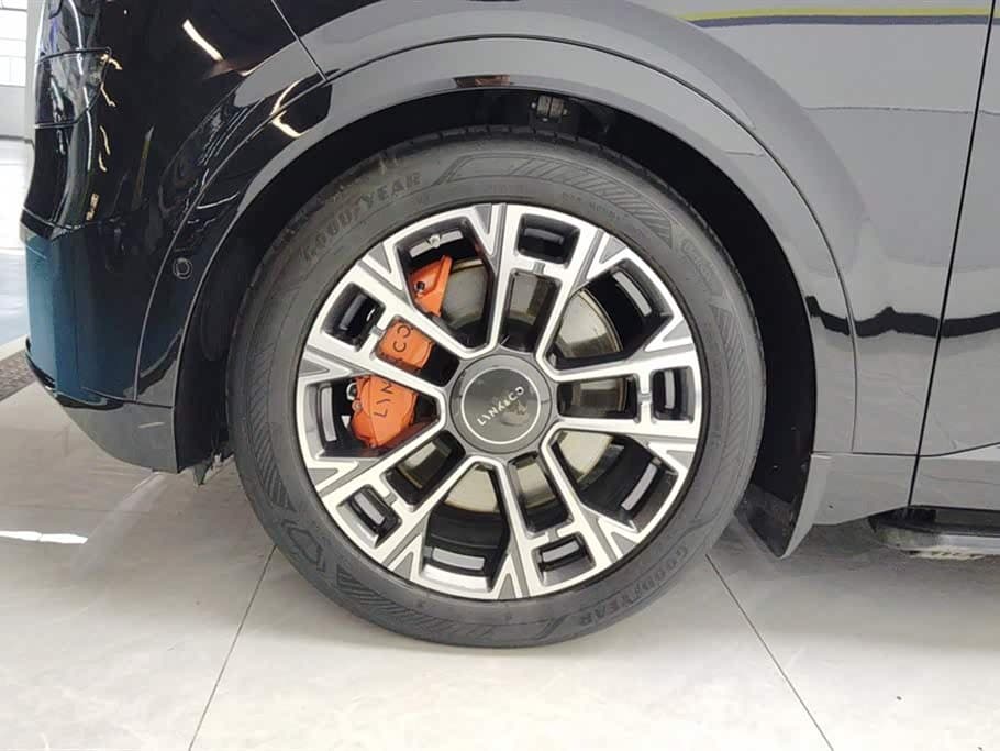 2025 Lynk & Co 900 Black, 24,700 km, China export – photo 6