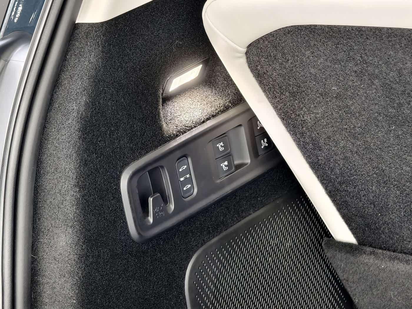 2025 Lynk & Co 900 Green, 35,000 km, China export – photo 15