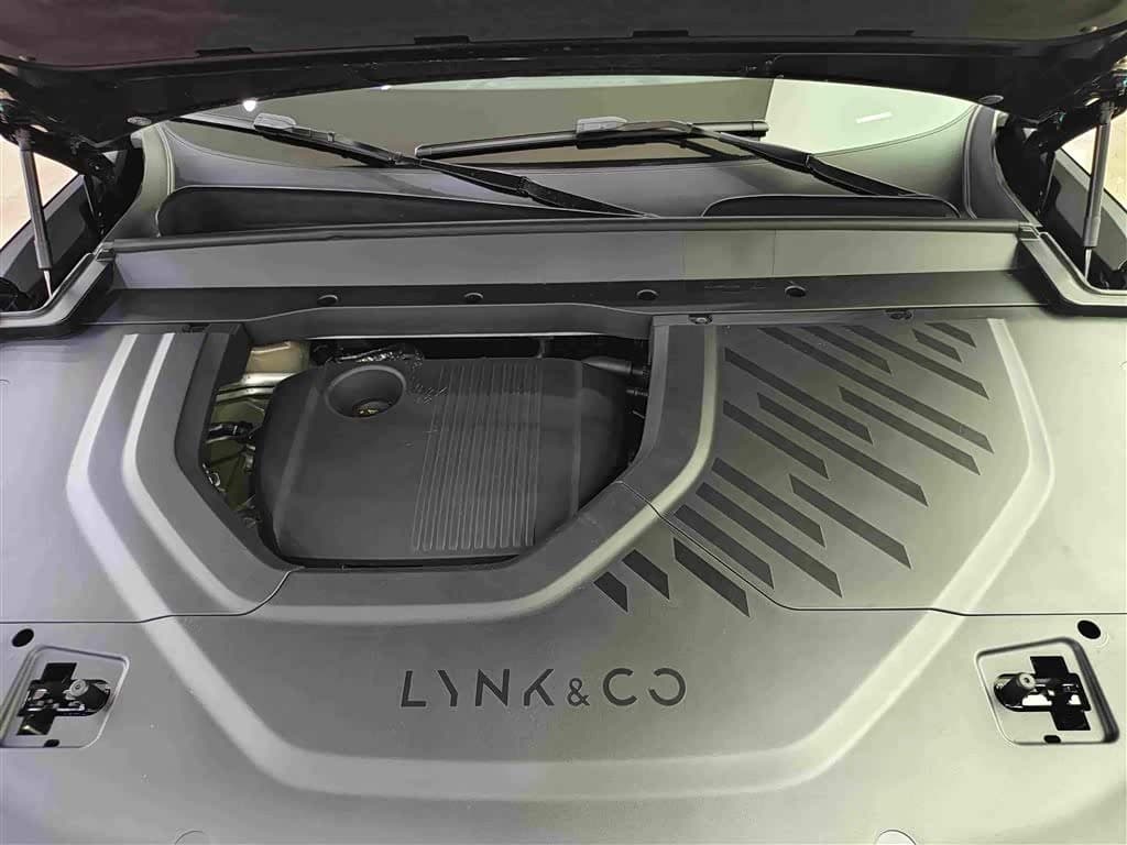 2025 Lynk & Co 900 Black, 15,000 km, China export – photo 16