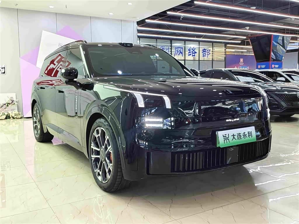 2025 Lynk & Co 900 Black, 15,000 km, China export – photo 3
