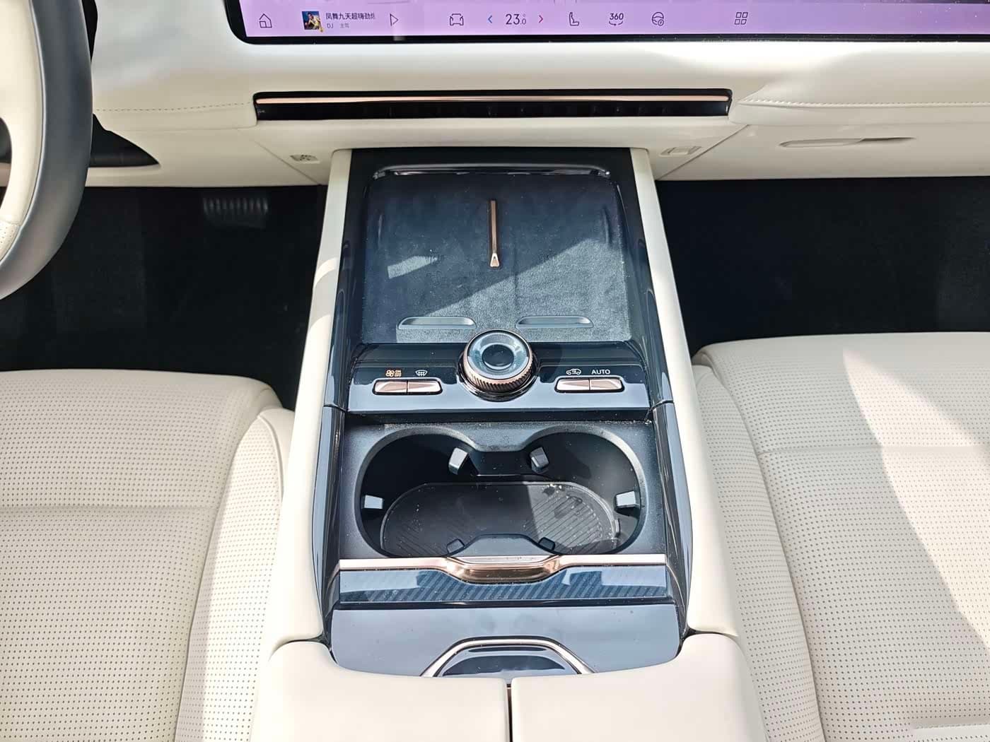 2025 Lynk & Co 900 Black, 20,000 km, China export – photo 16