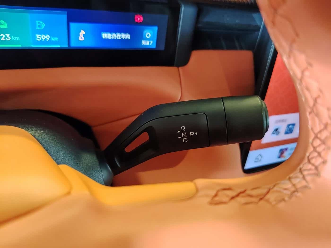 2025 Lynk & Co 900 Black, 7,700 km, China export – photo 14