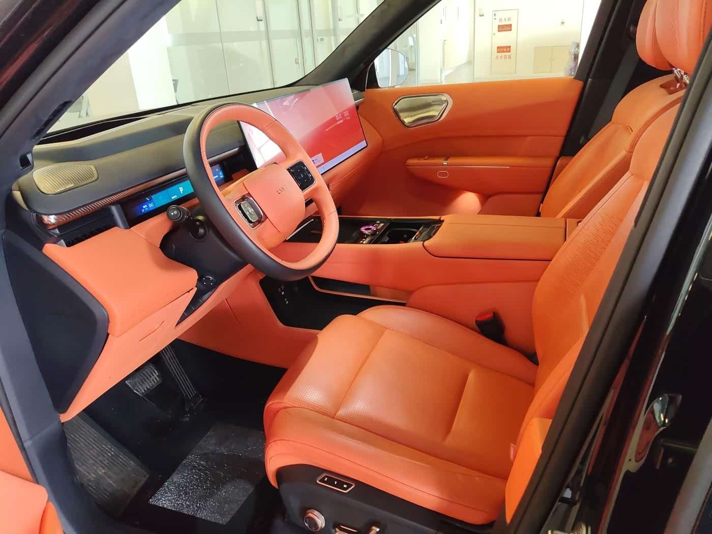2025 Lynk & Co 900 Black, 7,700 km, China export – photo 4
