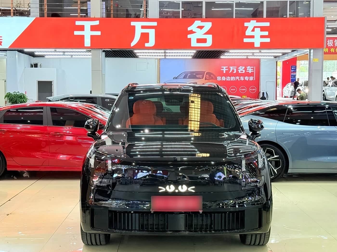 2025 Lynk & Co 900 Black, 9,700 km, China export – photo 2